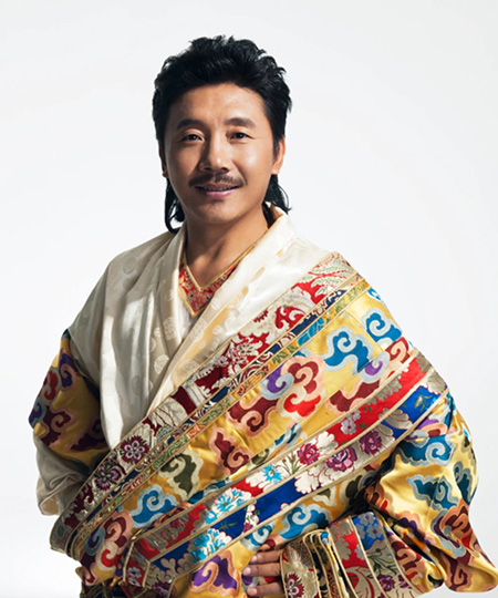 容中爾甲 容中爾甲